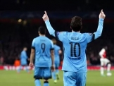 برشلونة يقهر أرسنال في معقله ويضع قدما في ربع نهائي دوري الأبطال